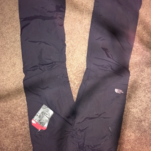 North face relaxed fit snow pants - Picture 5 of 5